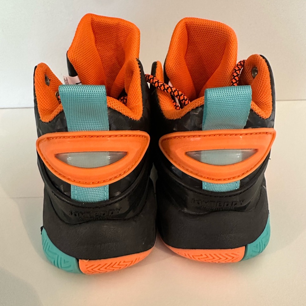 Basketball Shoes Size 13C - Picture 4 of 4